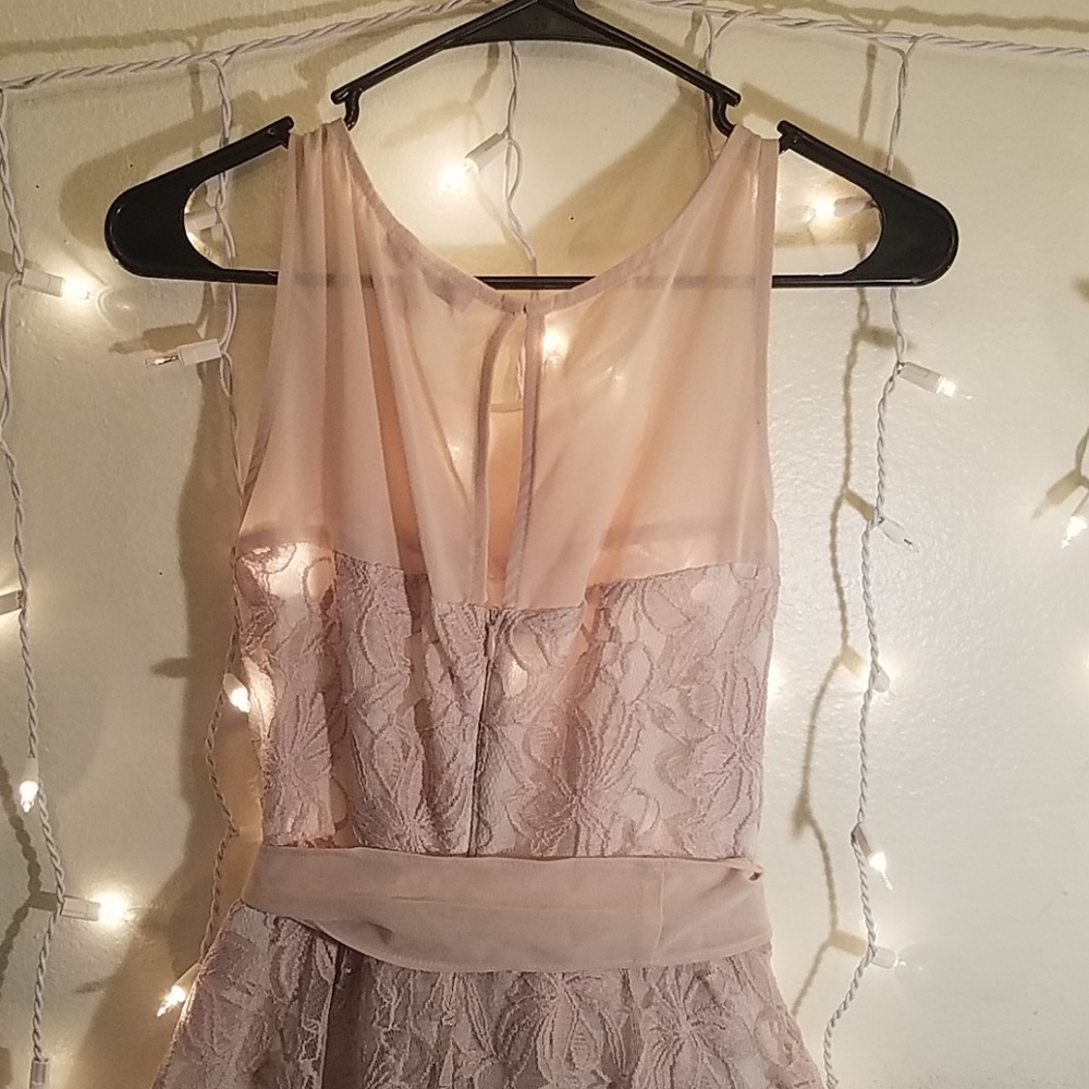 Never worn cream floral lace dress - Picture 4 of 6